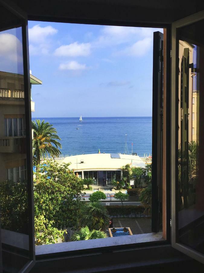 Le Finestre Sul Mare Albissola Marina Exterior foto